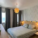La Maison D'angelique: Gare-adjacent Colocation With Fiber & Netflix *