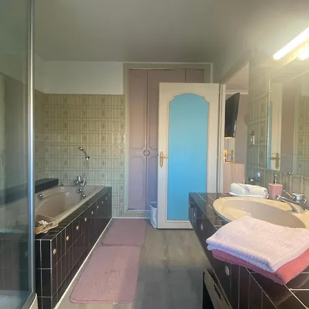 Pansiyon Koralia - Coliving Hotel - Gare De Niort Niort