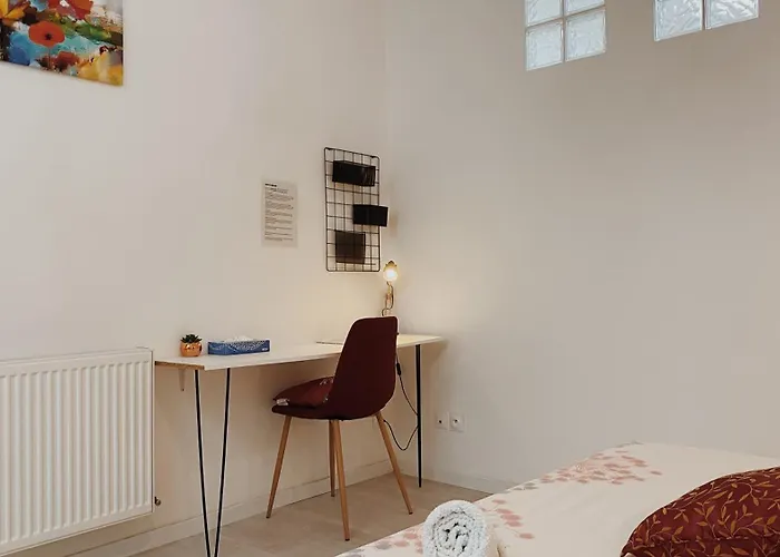 民宿 La Maison D'angelique - Coliving - Gare De 尼奥尔