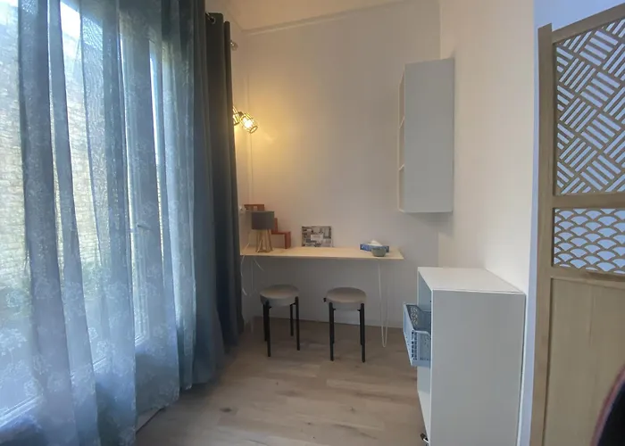 民宿 La Maison D'angelique - Coliving - Gare De 尼奥尔